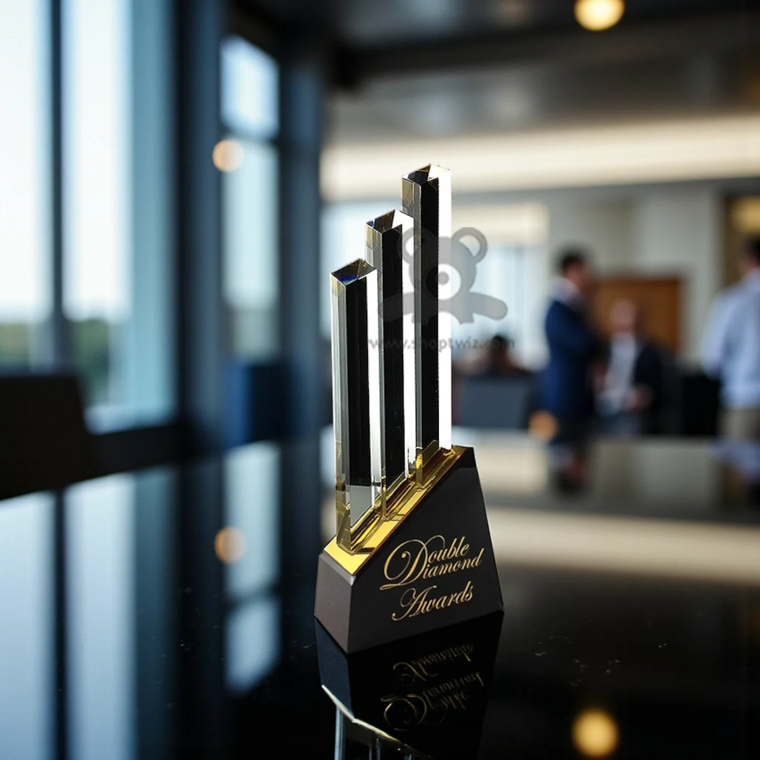 ShopTwiz Customized Trophy – Personalized Logo & Name Corporate Gift - Image 3
